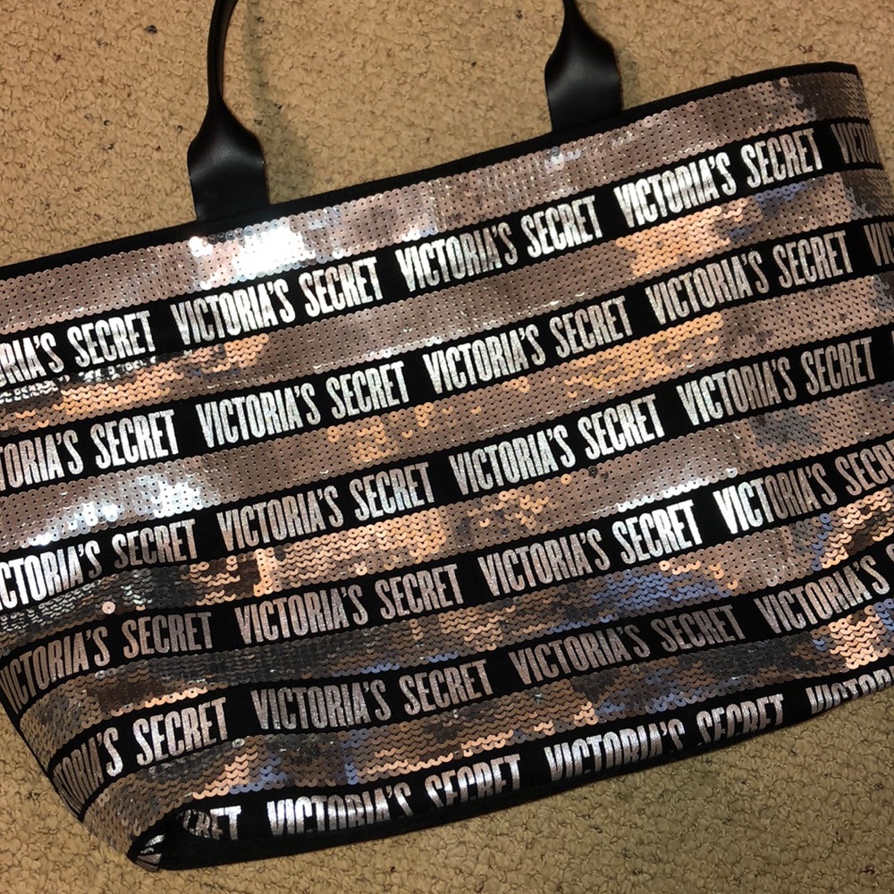 Victoria’s Secret tote